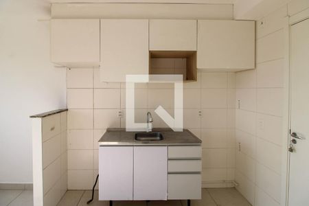 Sala/Cozinha de apartamento para alugar com 2 quartos, 34m² em Parque Munhoz, São Paulo