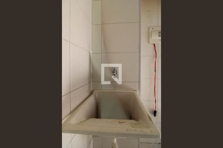 Detalhe Sala/Cozinha de apartamento para alugar com 2 quartos, 34m² em Parque Munhoz, São Paulo