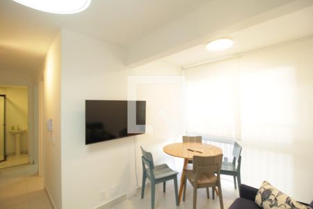 Sala de apartamento à venda com 2 quartos, 35m² em Parque Industrial Tomas Edson, São Paulo