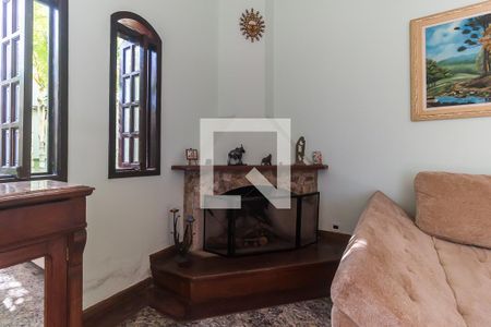Sala de casa para alugar com 3 quartos, 380m² em Vila Suissa, Mogi das Cruzes