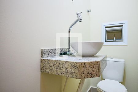 Lavabo de casa para alugar com 2 quartos, 88m² em Jardim Amalia, São Paulo