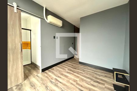 Suíte 1 de casa para alugar com 2 quartos, 130m² em Morro da Cruz, Florianópolis