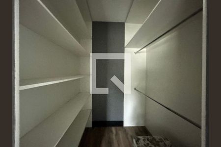 Suíte 1 Closet de casa para alugar com 2 quartos, 130m² em Morro da Cruz, Florianópolis