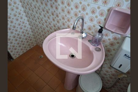 Banheiro de casa à venda com 3 quartos, 247m² em Vila Romero, São Paulo