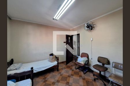 Quarto 3 de casa à venda com 3 quartos, 247m² em Vila Romero, São Paulo