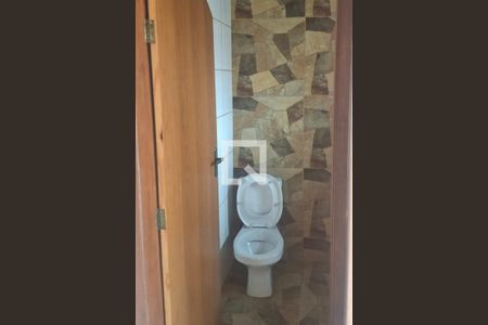 Banheiro de casa à venda com 5 quartos, 285m² em Jardim Jovaia, Guarulhos