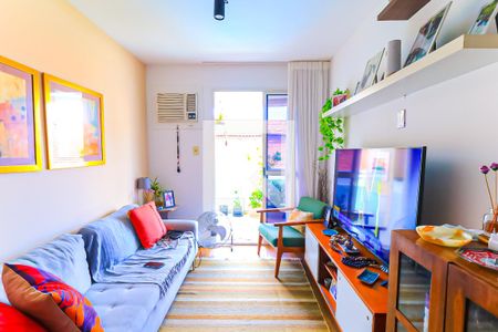 Sala de apartamento à venda com 2 quartos, 62m² em Engenho de Dentro, Rio de Janeiro