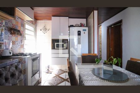 Casa à venda com 4 quartos, 250m² em Vila Alpina, São Paulo