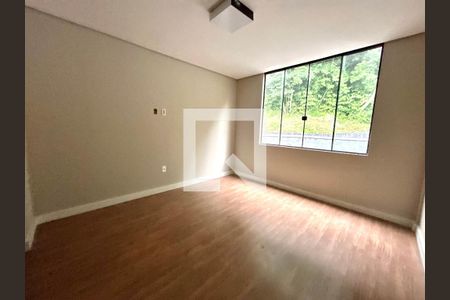 Suíte 2 de casa para alugar com 3 quartos, 150m² em Morro da Cruz, Florianópolis