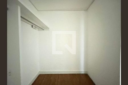 Suíte 1 Closet de casa para alugar com 3 quartos, 150m² em Morro da Cruz, Florianópolis