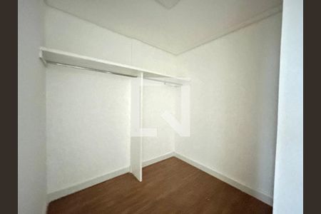 Suíte 1 Closet de casa para alugar com 3 quartos, 150m² em Morro da Cruz, Florianópolis