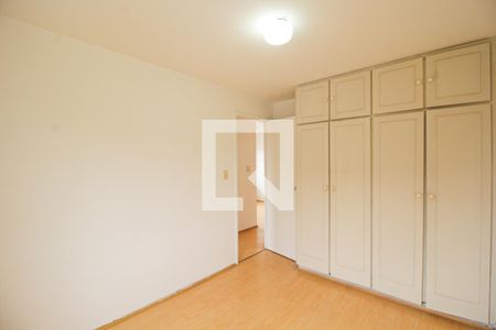 Quarto 1 de apartamento para alugar com 2 quartos, 62m² em Vila Ipojuca, São Paulo