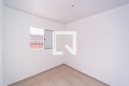 Quarto de casa à venda com 6 quartos, 200m² em Vila Talarico, São Paulo