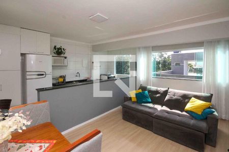 Sala de casa para alugar com 2 quartos, 75m² em Jardim Imperador (zona Leste), São Paulo