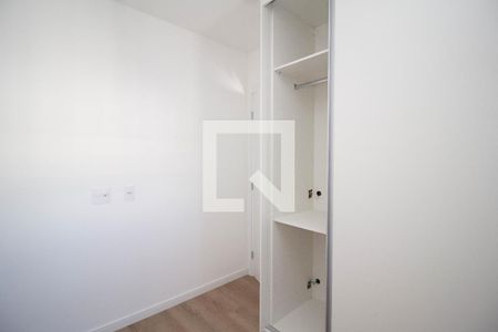 Quarto 1 de apartamento para alugar com 2 quartos, 42m² em Vila Albertina, São Paulo