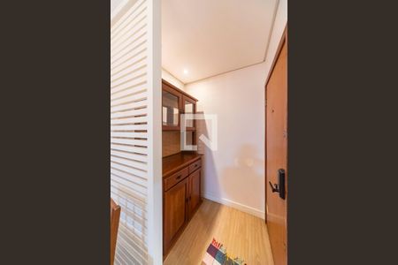 Hall de entrada de apartamento para alugar com 3 quartos, 98m² em Vila Floresta, Santo André