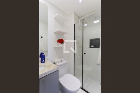 Banheiro de kitnet/studio para alugar com 1 quarto, 26m² em Santana, São Paulo