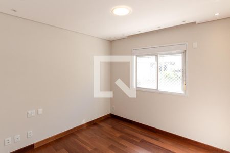 Suíte de apartamento à venda com 3 quartos, 135m² em Vila Irmaos Arnoni, São Paulo