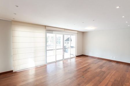 Sala de apartamento à venda com 3 quartos, 135m² em Vila Irmaos Arnoni, São Paulo