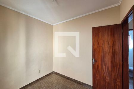 Quarto 1  de casa à venda com 4 quartos, 119m² em Jardim Santa Lúcia, Campinas