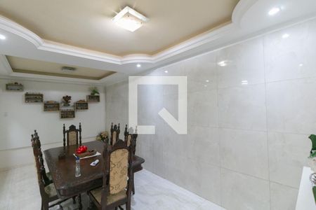 Casa para alugar com 3 quartos, 240m² em Santa Terezinha, Belo Horizonte