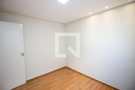 Quarto 2 de apartamento para alugar com 2 quartos, 45m² em Caiapos, Contagem
