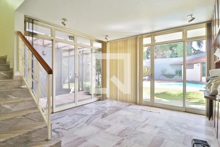 Sala 2 de casa para alugar com 5 quartos, 340m² em Tabajaras, Uberlândia