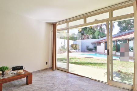 Sala de casa para alugar com 5 quartos, 340m² em Tabajaras, Uberlândia