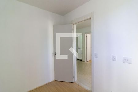 Quarto 1 de apartamento para alugar com 2 quartos, 36m² em Jardim Sabara, São Paulo