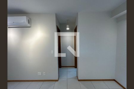 Corredor de apartamento para alugar com 1 quarto, 49m² em Cachambi, Rio de Janeiro