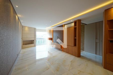 Sala de casa à venda com 4 quartos, 350m² em Vila Mariana, São Paulo