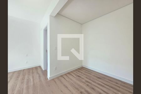 Closet da Suíte Master  de apartamento à venda com 4 quartos, 140m² em Cidade Nova, Belo Horizonte
