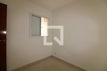 Quarto 2 de apartamento para alugar com 2 quartos, 38m² em Vila Santa Teresa, São Paulo