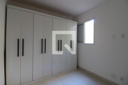 Quarto 1 de apartamento para alugar com 2 quartos, 38m² em Vila Santa Teresa, São Paulo