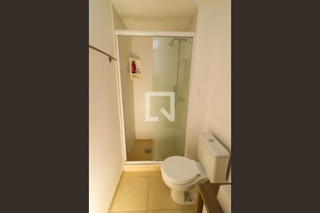 Banheiro da Suíte de apartamento para alugar com 2 quartos, 54m² em Azenha, Porto Alegre