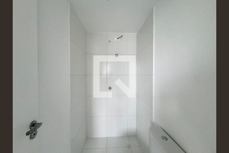 Banheiro de kitnet/studio para alugar com 1 quarto, 17m² em Vila Arcadia, São Paulo