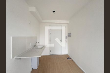 Cozinha de kitnet/studio para alugar com 1 quarto, 17m² em Vila Arcadia, São Paulo