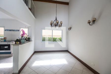 Sala  de casa de condomínio à venda com 2 quartos, 385m² em Residencial 18 do Forte, Santana de Parnaíba