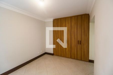 Suíte 1 de casa de condomínio à venda com 2 quartos, 385m² em Residencial 18 do Forte, Santana de Parnaíba
