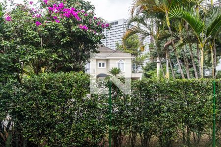 Vista da Sala de casa de condomínio à venda com 2 quartos, 385m² em Residencial 18 do Forte, Santana de Parnaíba