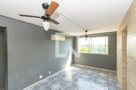 Sala de apartamento para alugar com 2 quartos, 50m² em Cordovil, Rio de Janeiro