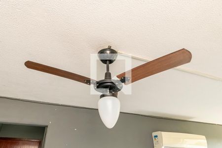 Sala de apartamento para alugar com 2 quartos, 50m² em Cordovil, Rio de Janeiro