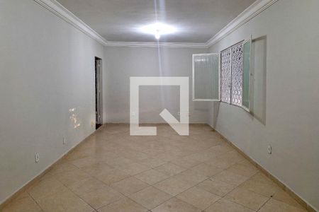Sala de casa para alugar com 3 quartos, 196m² em Piratininga, Niterói