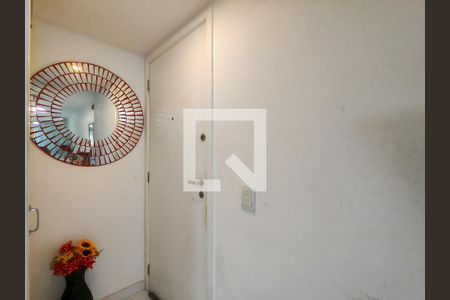 Entrada de apartamento à venda com 3 quartos, 81m² em Vila Isabel, Rio de Janeiro