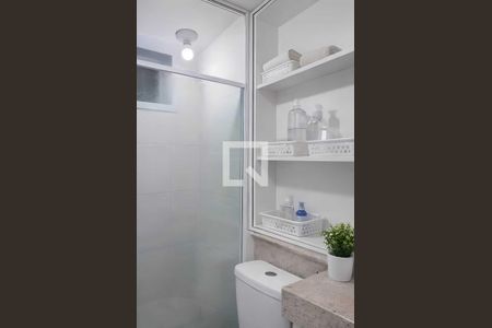 Banheiro de apartamento para alugar com 2 quartos, 55m² em Pernambués, Salvador
