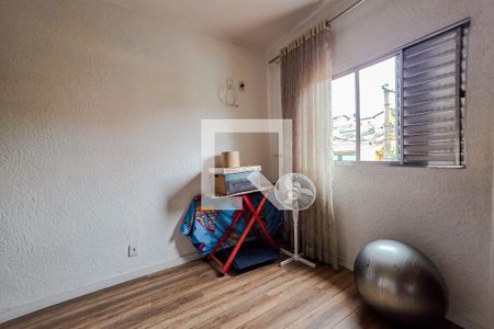 Casa à venda com 3 quartos, 115m² em Jardim Itapoan, Santo André