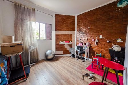 Casa à venda com 3 quartos, 115m² em Jardim Itapoan, Santo André