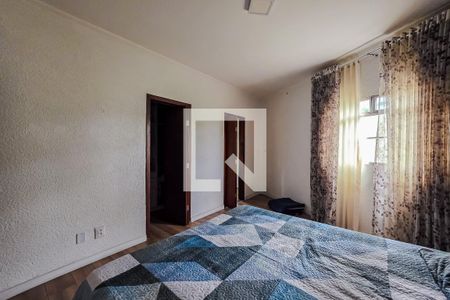 Casa à venda com 3 quartos, 115m² em Jardim Itapoan, Santo André
