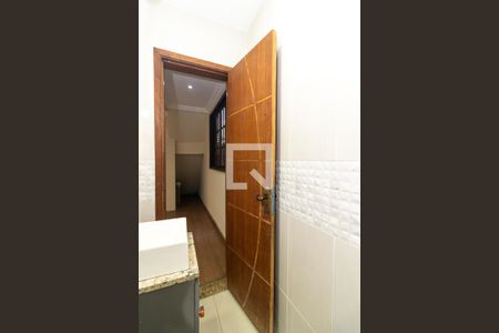 Lavabo de casa para alugar com 3 quartos, 250m² em Padre Miguel , Rio de Janeiro