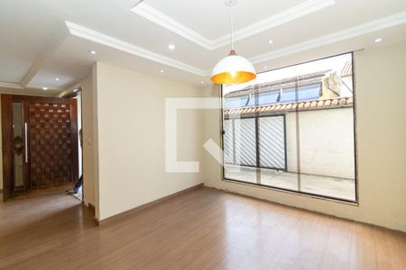 Sala de casa para alugar com 3 quartos, 250m² em Padre Miguel , Rio de Janeiro